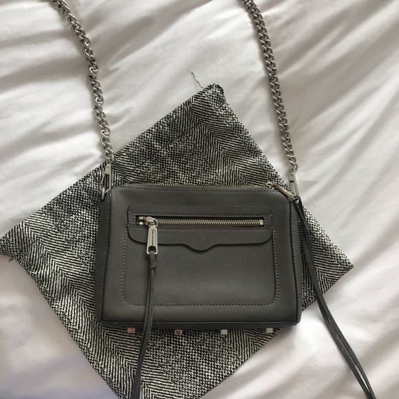 avery crossbody